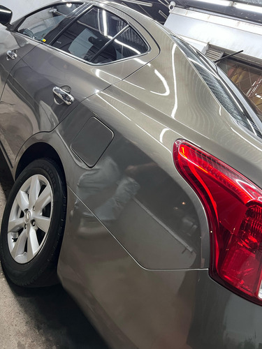 Nissan Versa 1.6 Exclusive At