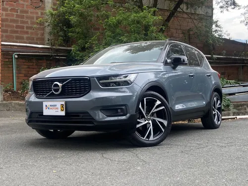 Volvo XC40 2.0 T5 Awd R-design