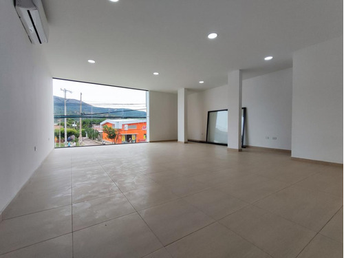 Local En Arriendo En Los Patios. Cod A27111