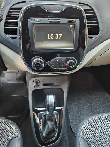 Renault Captur 2.0 Intens Automática