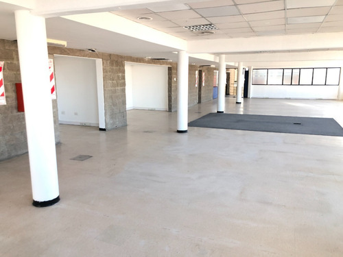Imagen 21 de 29 de Alquiler Oficinas San Isidro