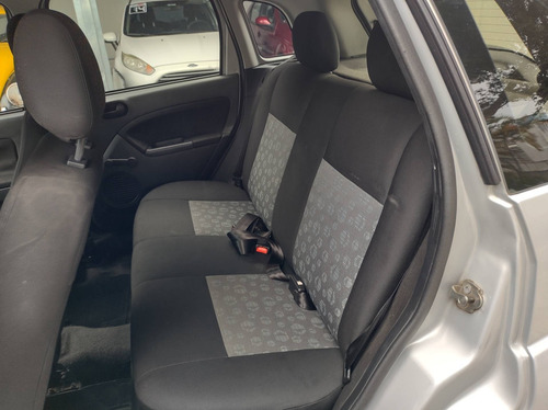 Imagem 8 de 12 de Ford Fiesta 1.6 Rocam Hatch 8v Flex 4p Manual