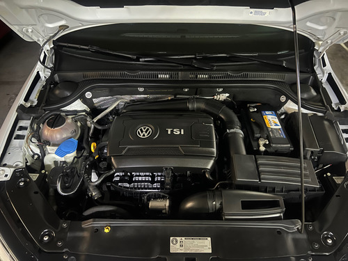 Volkswagen Vento 2.0 Gli