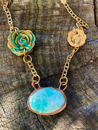 Imagen 4 de 10 de Collar De Flores Con Piedra Natural Amazonita, Bronce, Cod1