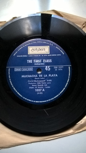 The First Class Muchacha De La Playa Simple / Kktus