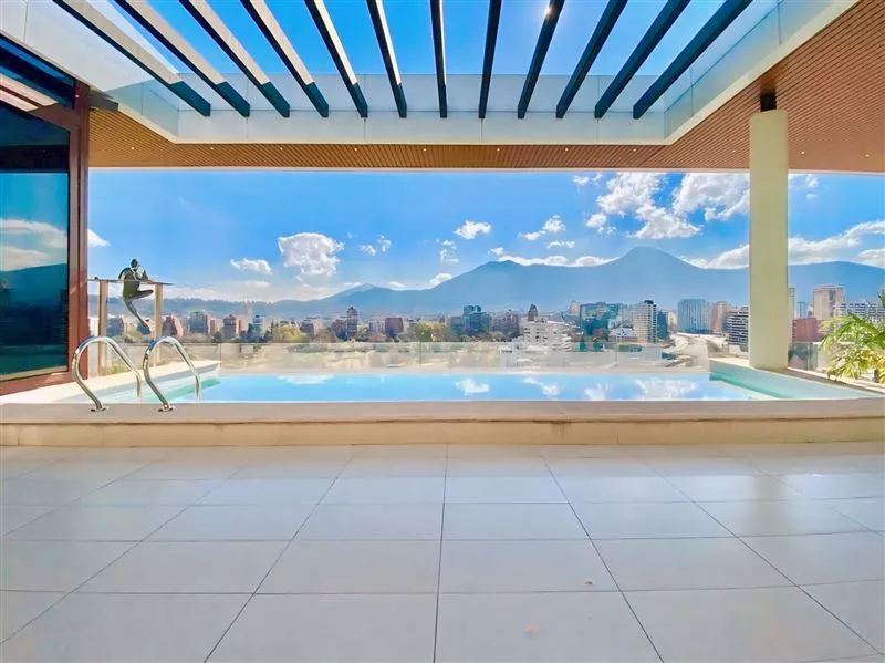 Penthouse Triplex Con Piscina Privada: Barrio El Golf