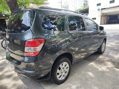Imagen 5 de 16 de Chevrolet Spin 2016 1.8 Ltz 5as 105cv