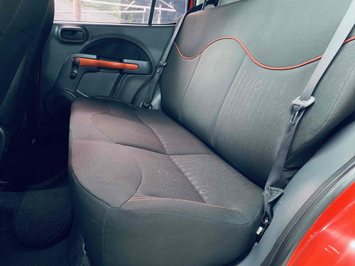 Fiat Uno 1.4 Sporting Flex 5p