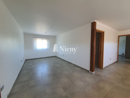 Casa En Venta De 6 Dorm. En Machalí, Condominio Doña Matilde