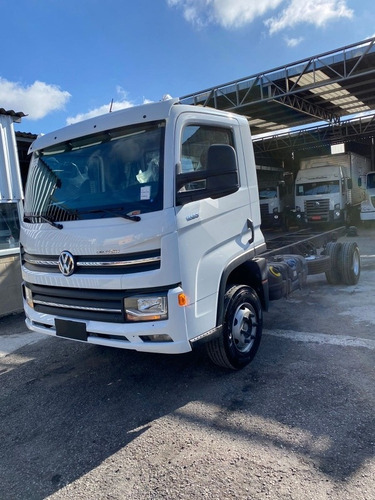 Imagem 5 de 15 de Vw 11.180 4x2 2022/2023 Okm