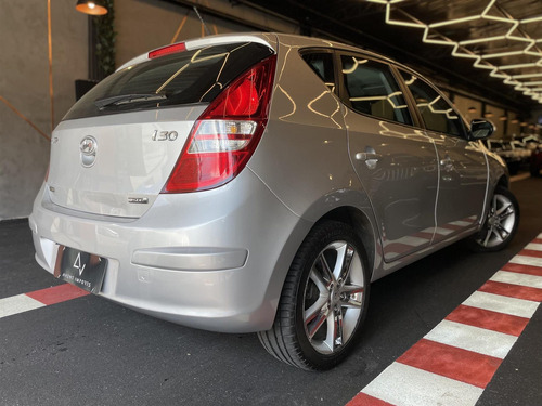 Imagem 2 de 14 de Hyundai I30 2.0 16v 145cv 5p Aut. Gasolina Aut Blindado