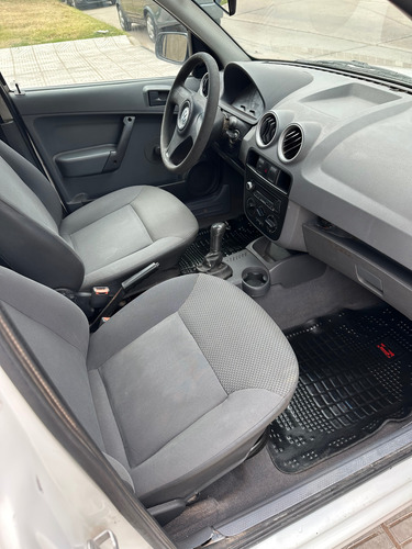 Volkswagen Saveiro 1.6 I Comercial 601