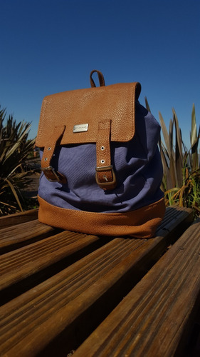 Mochila De Cuero Y Tela