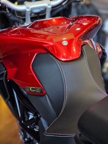 Imagen 18 de 25 de Mv Agusta Turismo Veloce Lusso Bordo Scs Mejor Precio Contad
