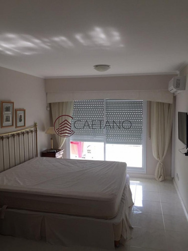 Apartamento En Excelente Torre Frente A Playa Mansa En Parada 5. Vista Plena Al Mar E Isla De Gorriti- Ref: 2664