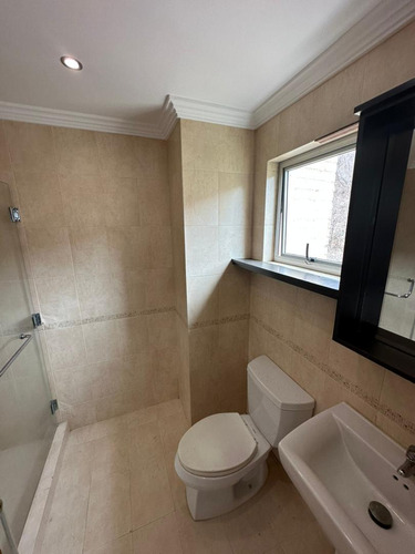 Se Alquila Apartamento Urb. Las Chimeneas Resid. Siena (sr)