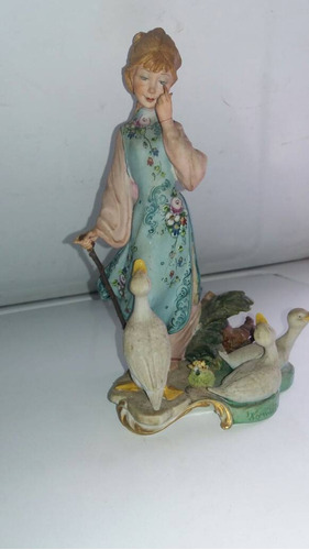 Porcelana Capodimonte Original. Bella Pastora