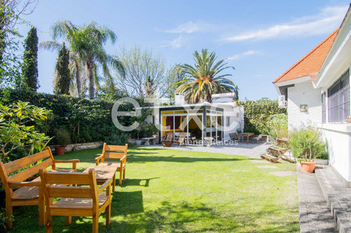 Casa En Venta Carrasco Sur A Una Cuadra De La Rambla (ref: Jpd-7)