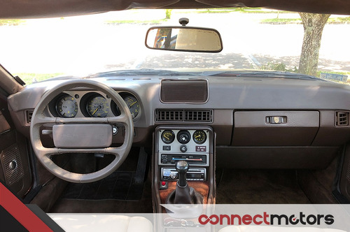 Porsche 944 Coupé - 1983