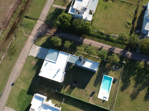 Casa 3 Dormitorios En Barrio Privado - Quincho Y Piscina - Haras De Funes