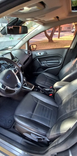 Imagen 10 de 13 de Ford Fiesta Titanium Powershift 1.6l 2014