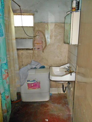 2hás 7217m2 C/ 2 Casas A Reciclar