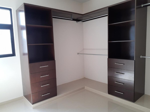 Imagen 7 de 20 de Lomas De La Rioja, Casa En Venta Con Roof Garden Y Vista A La Laguna
