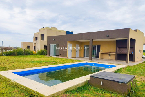 Casa Venta En Canning Barrio Santa Clara Al Sur