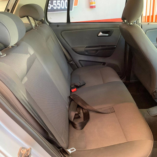 Imagem 8 de 10 de Volkswagen Fox 1.0 Mi 8v Flex 4p Manual