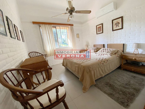 Imagen 14 de 30 de Casa En Venta De 6 Dormitorios - Pinares, Punta Del Este