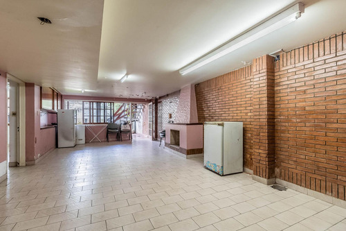 Venta Casa Multifamiliar 5 Ambientes Quincho Pileta Cocheras Nuñez