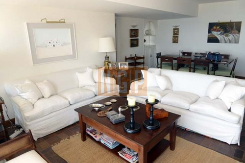 Apartamento En Peninsula, 4 Dormitorios -ref:14331