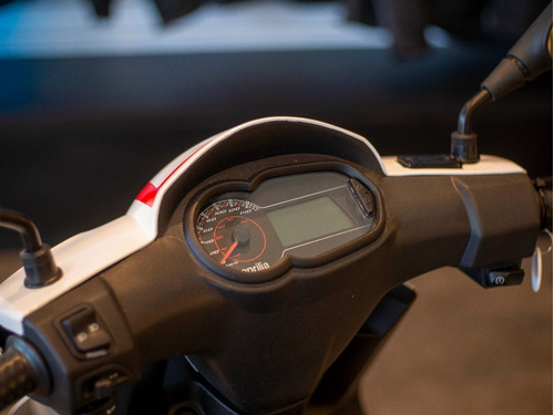 Aprilia Sr 160 Blanca Reserva Inmediata Abs Usb