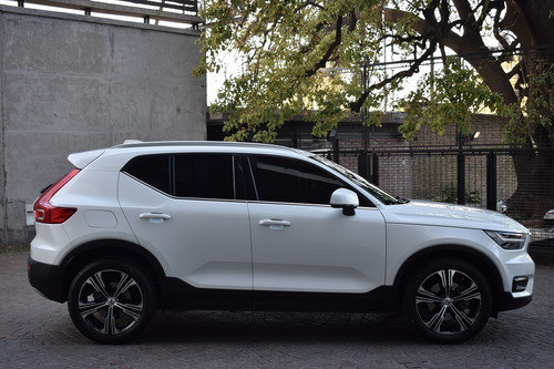 Imagen 5 de 16 de Volvo Xc40 T4 Inscription Awd 2021 15.000 Kms Autopremium