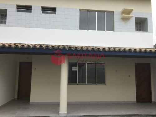 Imagem 2 de 9 de Casa Duplex, Com Excelente Localização Em Condomínio Fechado - 93150625