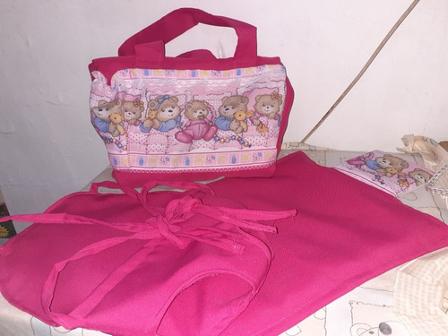 Imagen 2 de 10 de Bolso Bolsito Con Cambiador De Muñecas