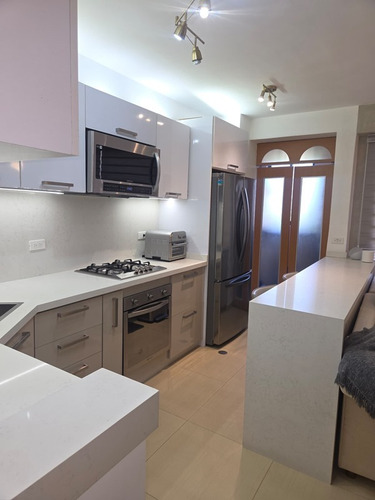 Apartamento Moderno En Res. Lomas De Los Mangos. Pla-1897