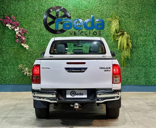 Toyota Hilux CD SRV 4x2 2.7 Flex 16V Aut.