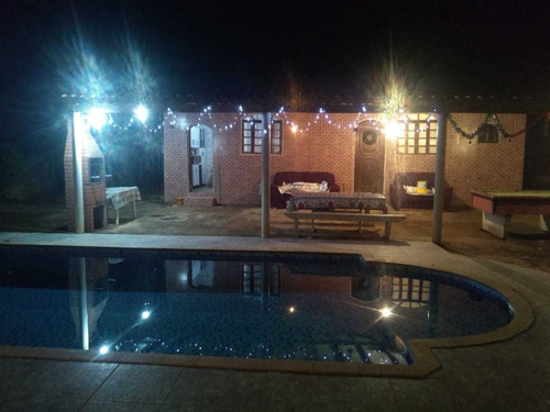 Alugo Sitio Com Piscina