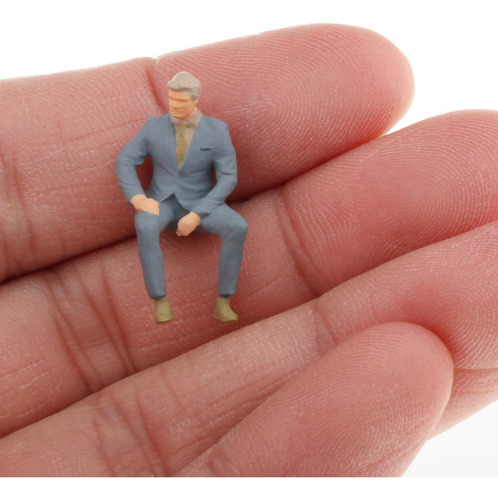 1:64 Escala Modelo Personagens Posição Sentada Cinzento