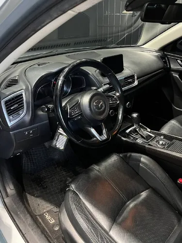 Mazda 3 2.0 Grand Touring