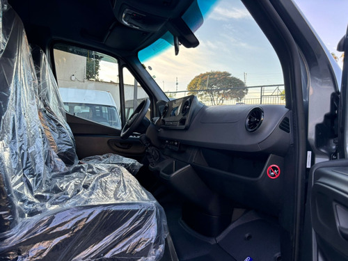 Van Mercedes Sprinter 517 Big 2025 Executiva 21 Lugares 0km