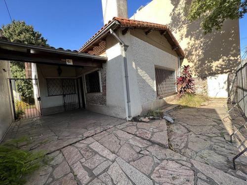 Imagen 1 de 8 de Casa - Castelar Norte