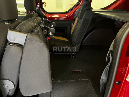 Imagen 20 de 22 de Renault Kangoo Ii Stepway 1.6 Stock Fisico (ba)
