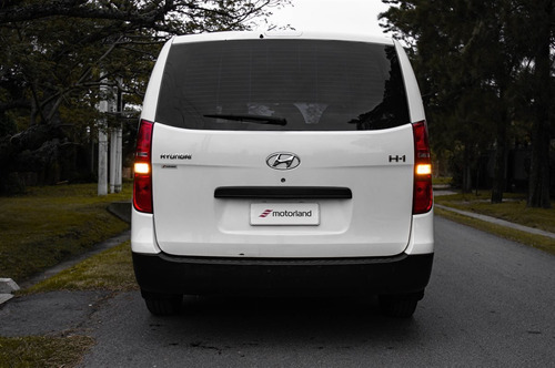 Imagen 6 de 14 de Hyundai H-1 Furgon 2.4 2015 - Motorland Permuto / Financio