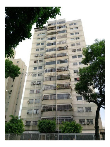 Apartamento En Venta Guaicaipuro Mg:23-30519
