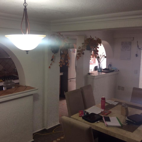 Casa En Venta 121m2 En La Colonia San José Buenavista, Iztapalapa.