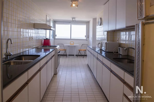 Vende Apartamento De 3 Dormitorios En Tiburon , Punta Del Este