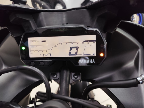 Yamaha Yzf R15 2024 / 1.147 Km