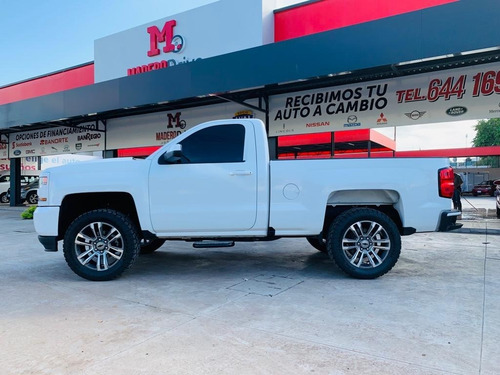 Imagen 3 de 12 de Chevrolet Silverado Modelo 2016